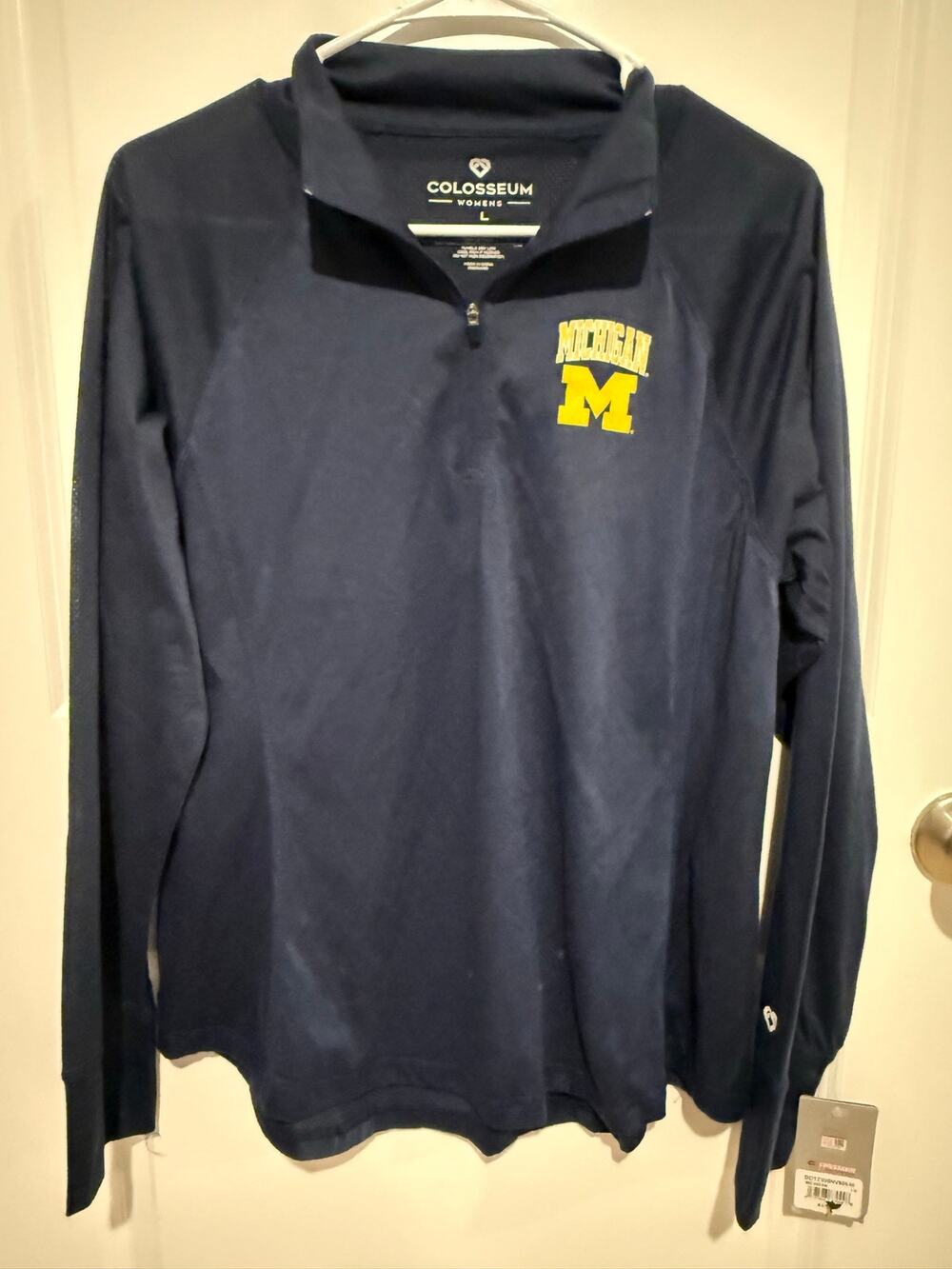 Michigan Wolverines Colosseum Women’s L Navy 1/4 Zip Pullover NWT $50